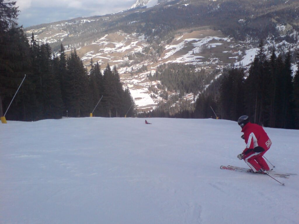 La magia delle prime luci del mattino sulla Gran Risa 3 La magia delle prime luci del mattino sulla Gran Risa Pista Gran Risa View from La Villa panoramio