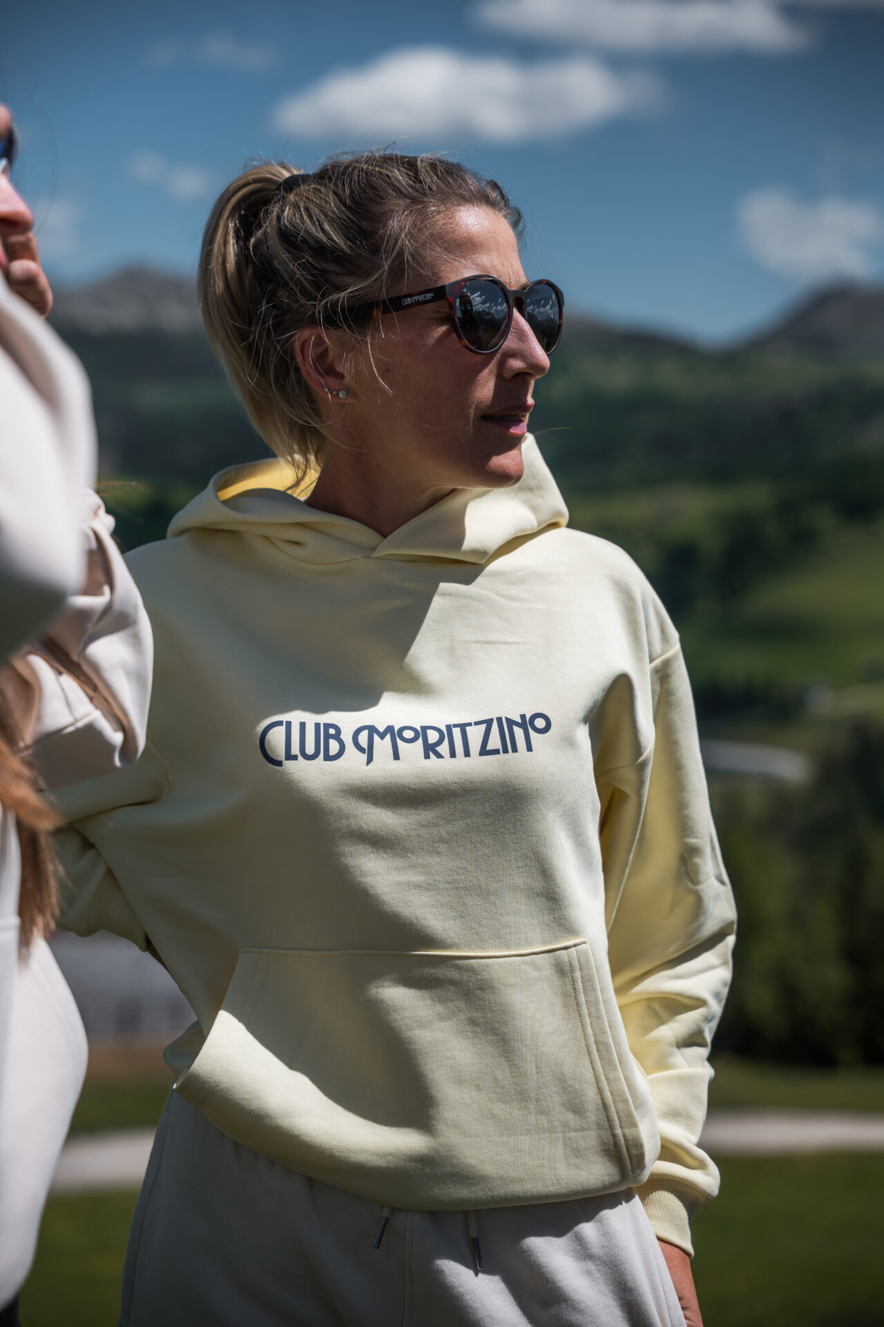 P1086761 Felpa Basic Hoodie Boxy Fit – Giallo Pastello P1086761